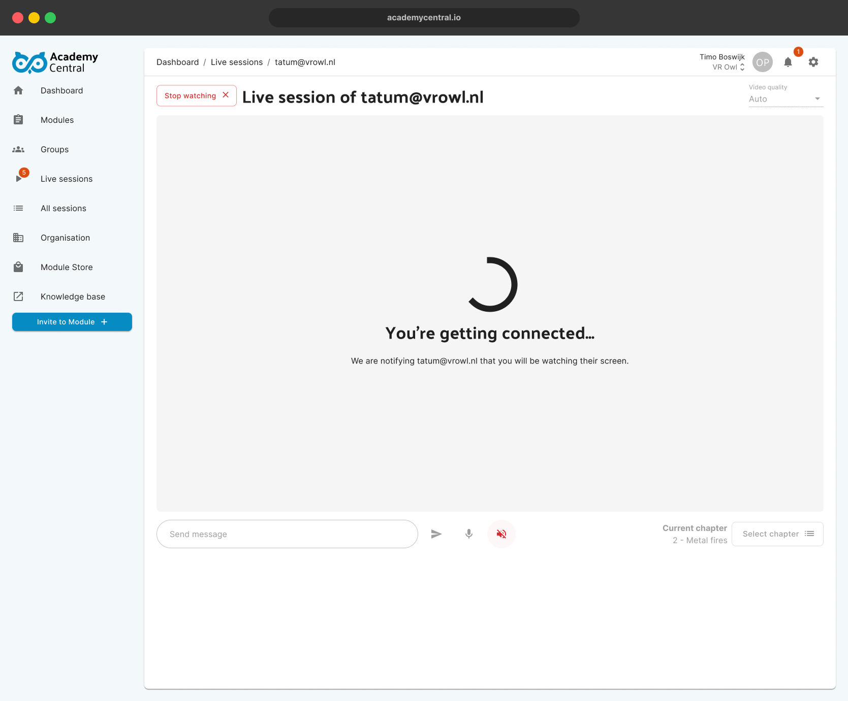 A 'Live session' connection screen showing a loading state while connecting to a remote user's VR training session.